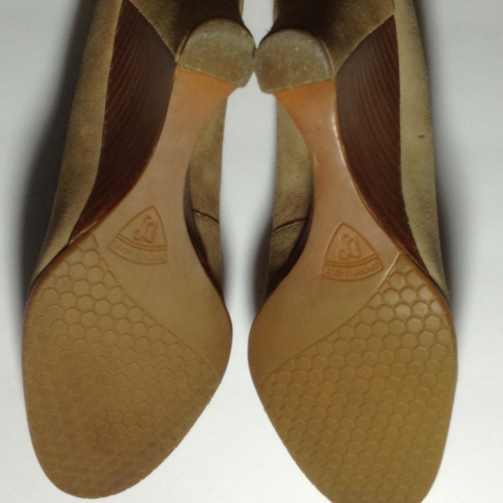 Donald J. Pliner Suede Heather Wedge Heels - Picture 6 of 8